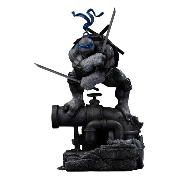 Statuetta Tartarughe Ninja 1/10 Art Scale Leonardo Variante Bianco e Nero 26 cm