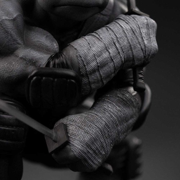 Statuetta Tartarughe Ninja 1/10 Art Scale Leonardo Variante Bianco e Nero 26 cm