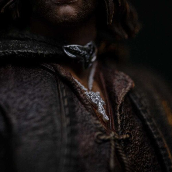 Statua di Aragorn scatenato in Art Scale 1/10 de Il Signore degli Anelli, 31 cm