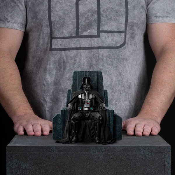 Statuetta Star Wars 1/10 Art Scale Darth Vader sul Trono 18 cm