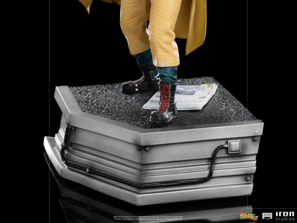 Ritorno al futuro - Parte II 1/10 Art Scale Dottore Brown Statua 25 cm