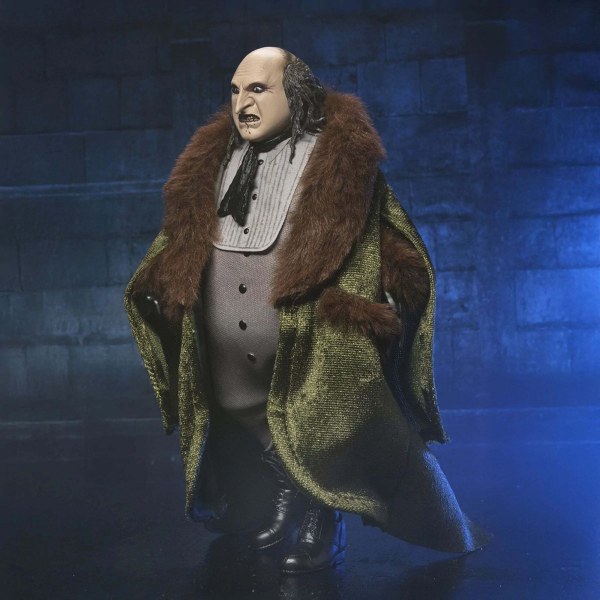 ACTION FIGURE VESTITA IL PINGUINO - NECA BATMAN RETURNS