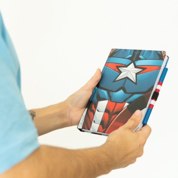 QUADERNO UNIFORM PREMIUM A5 CON PENNA - MARVEL CAPITANO AMERICA