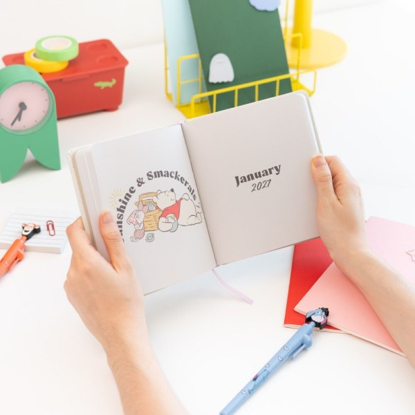 Diario scolastico giornaliero Winnie the Pooh 2026/2027 - Edizione con copertina rigida di 11 mesi