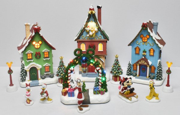 Villaggio di Natale Disney 13 pezzi – Esclusiva Costco
