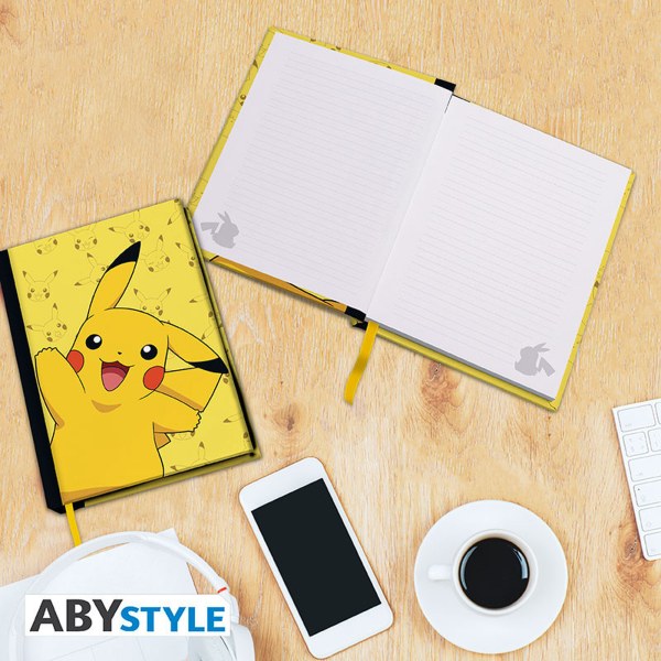 POKEMON - Quaderno A5 + Tazza 320ml + Cartoline "Pikachu"