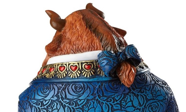 LA BESTIA HAUTE COUTURE DISNEY SHOWCASE