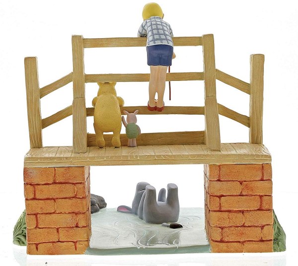 CLASSIC POOH DISNEY ENCHANTING