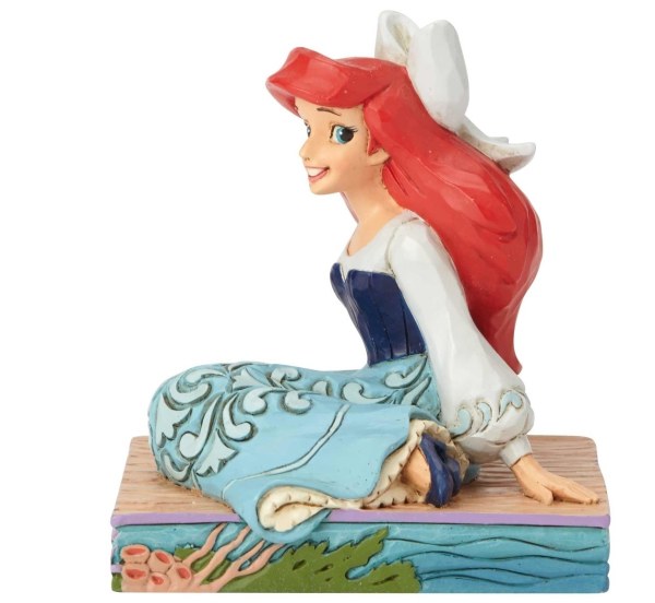 ARIEL IN POSA DISNEY TRADITIONS