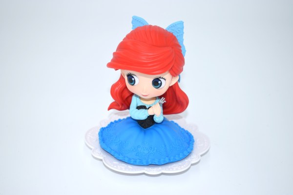 ARIEL SEDUTA - DISNEY Q POSKET