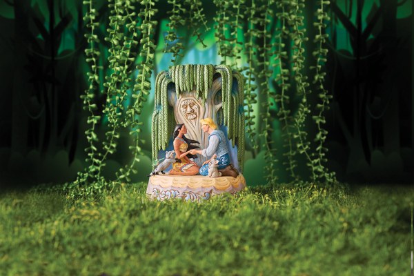 CARVED BY HEART POCAHONTAS - DISNEY TRADITIONS