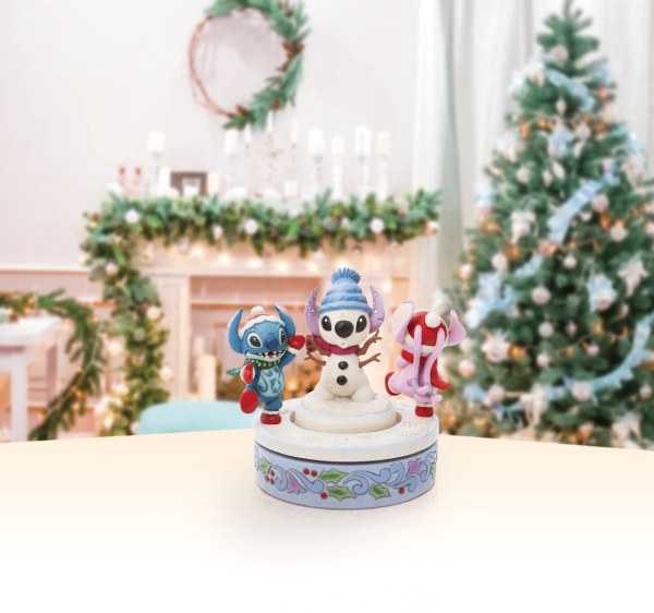 STITCH & ANGEL COSTRUISCONO UN PUPAZZO DI NEVE ROTANTE - DISNEY TRADIZIONI