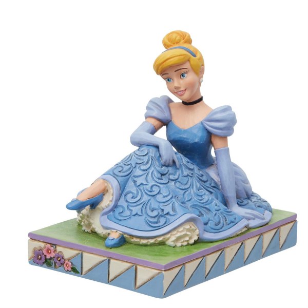 CENENTEROLA PERSONALITY POSE - DISNEY TRADITIONS