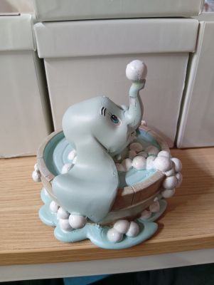 Statuina Disney Dumbo nella vasca da bagno, 10 cm